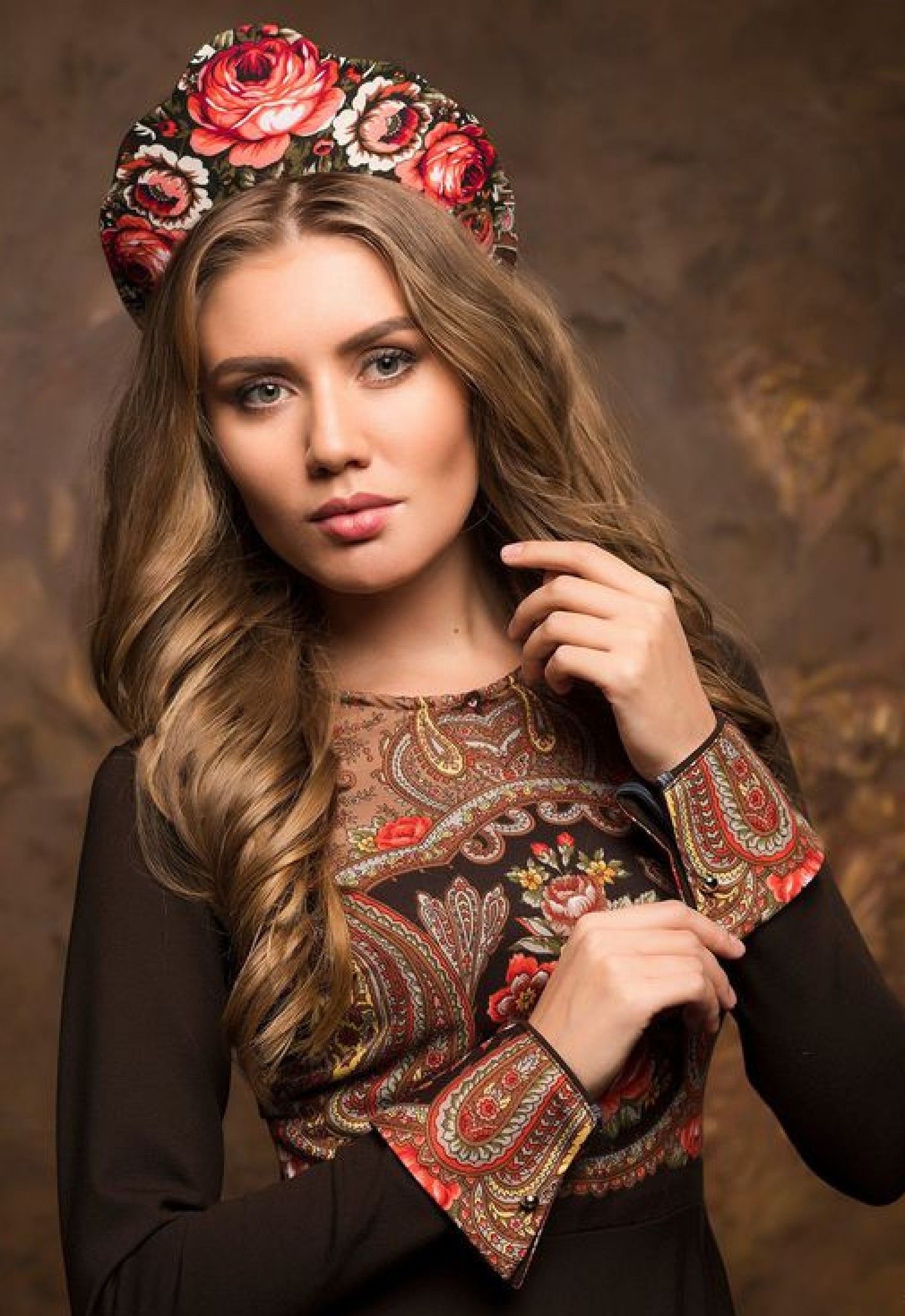 Кокошник в Русском стиле из платков